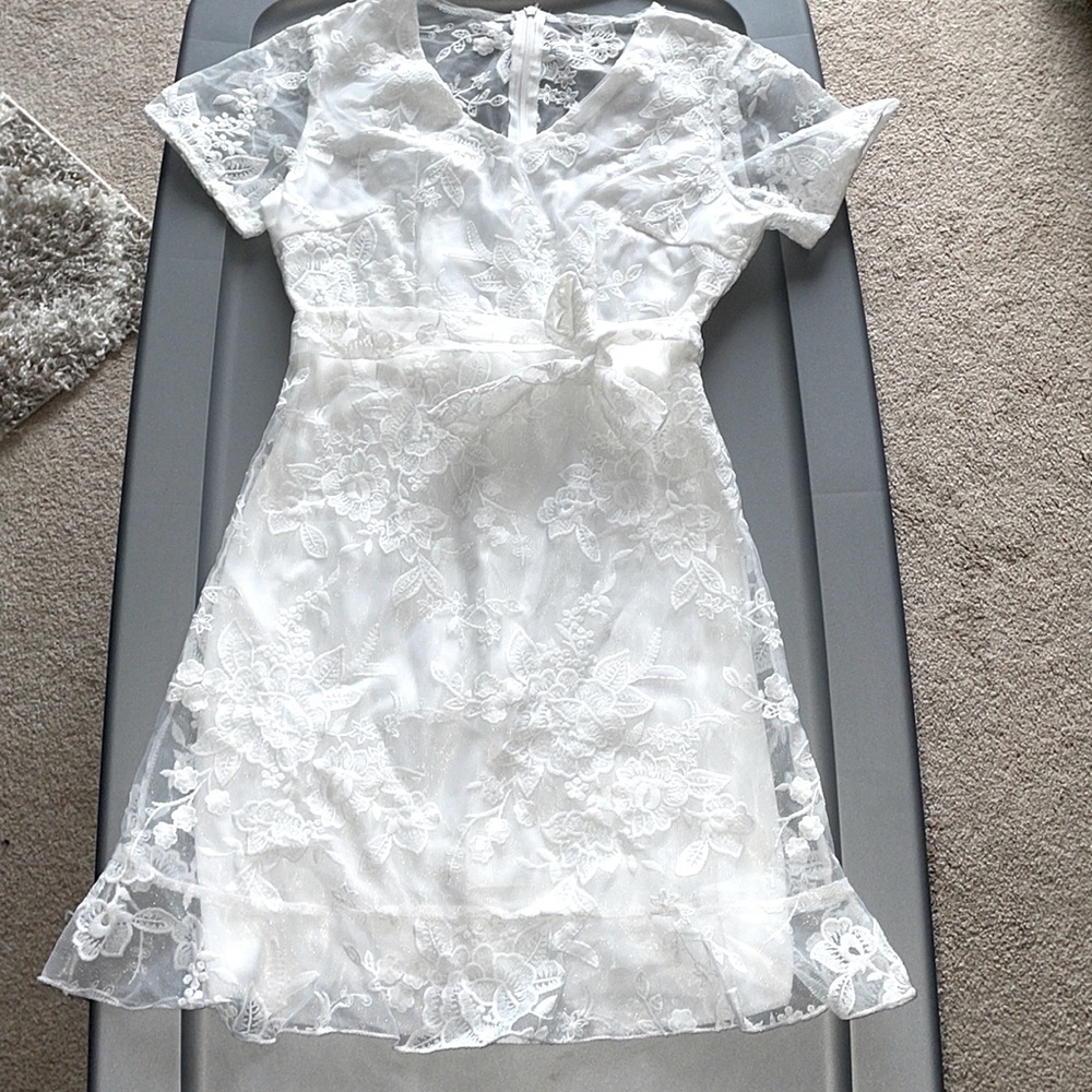 STUNNING white lace dress